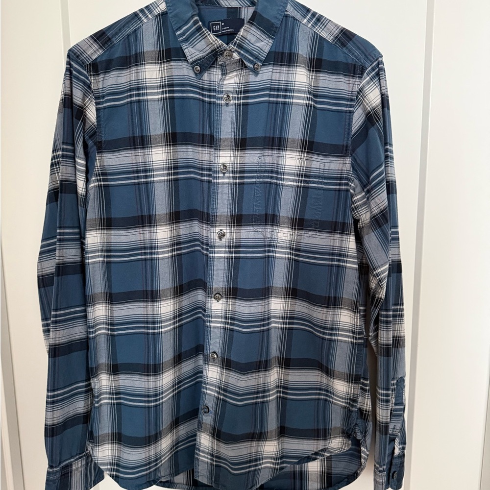GAP Men's Navy and White Checkered Shirt